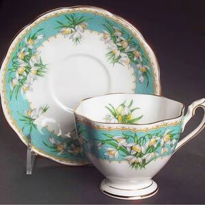 Queen Anne bone china tea cup and saucer Marilyn